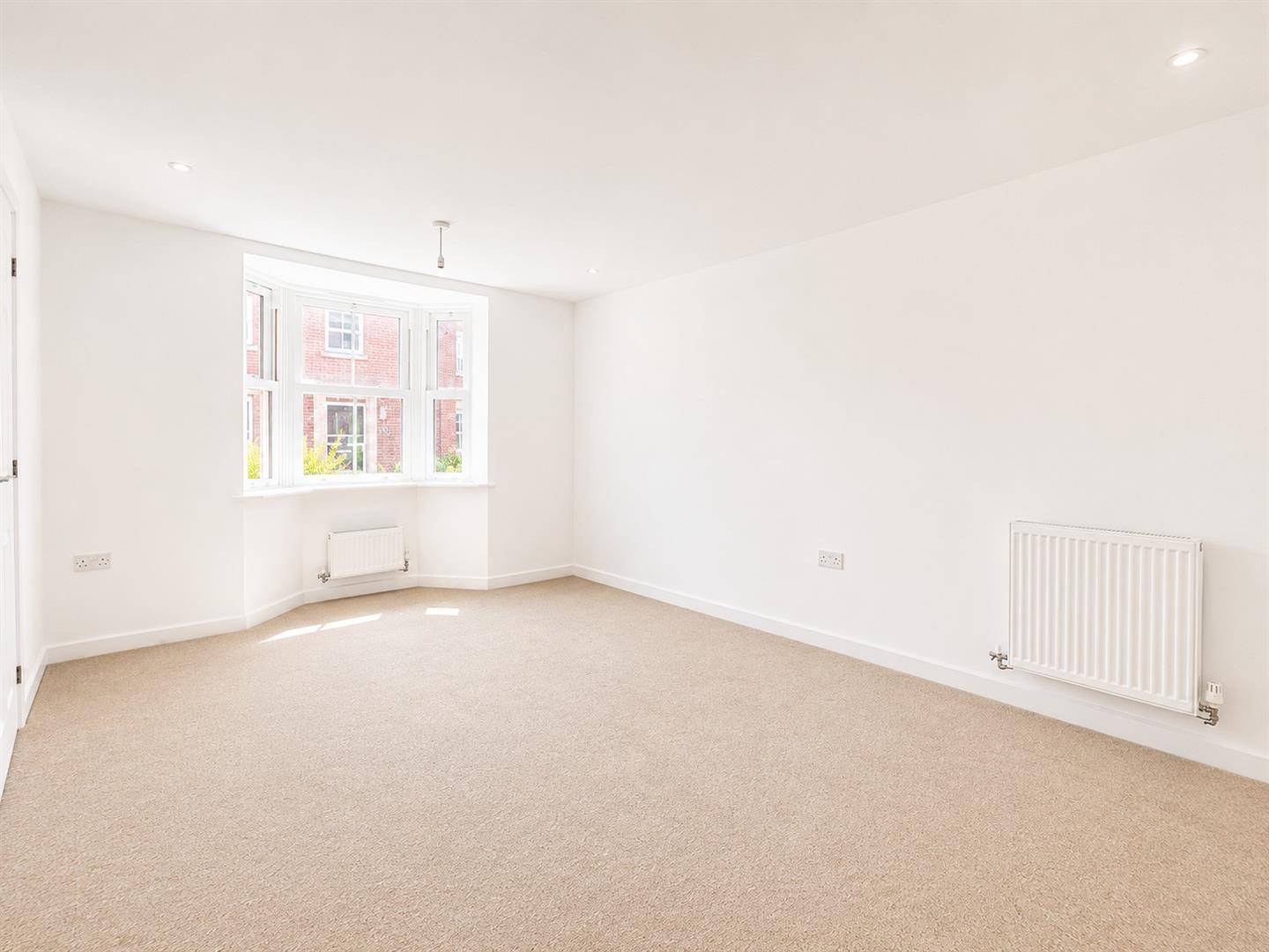 4 bed property in Banbury Heath, Bedford